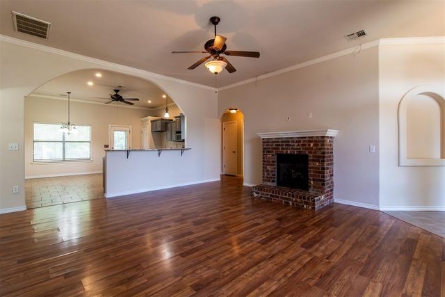 8121 Woodhue Drive, Oklahoma City, OK 73135