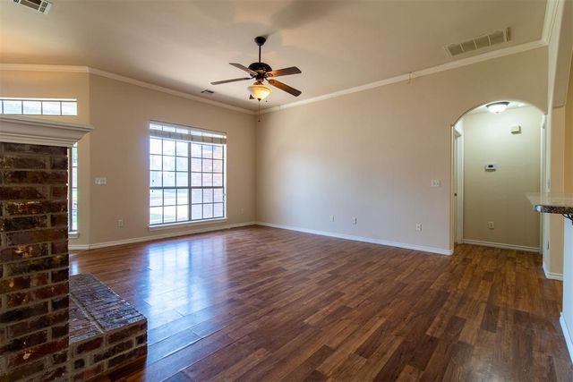 8121 Woodhue Drive, Oklahoma City, OK 73135