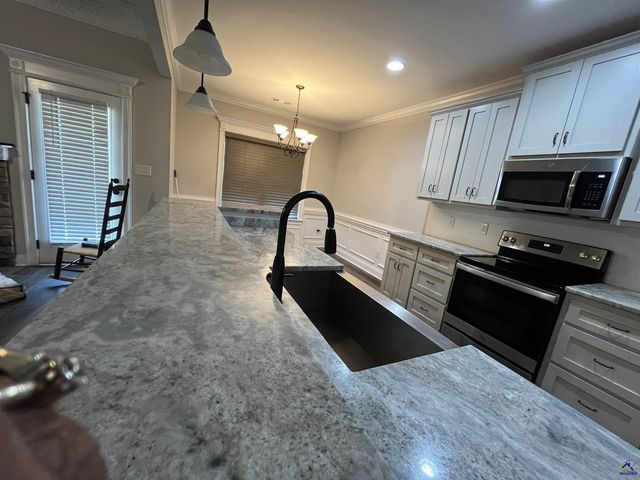 605 Charlestown Way, Bonaire, GA 31005