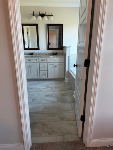 605 Charlestown Way, Bonaire, GA 31005