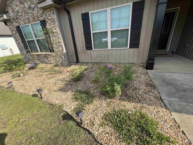 605 Charlestown Way, Bonaire, GA 31005