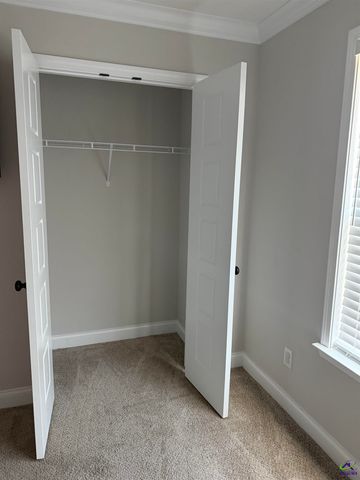 605 Charlestown Way, Bonaire, GA 31005
