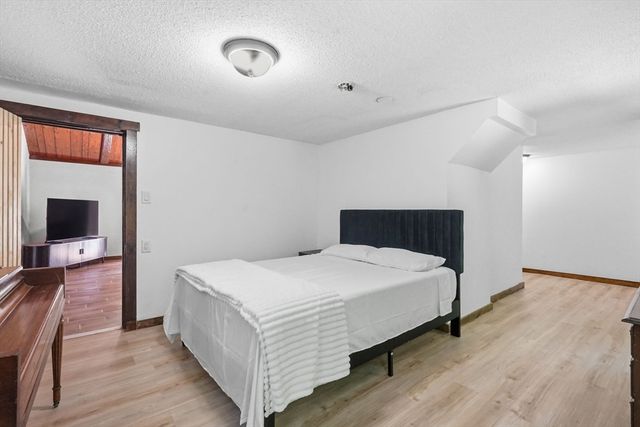 474 Glendale Rd, Hampden, MA 01036