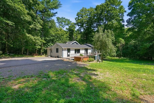 474 Glendale Rd, Hampden, MA 01036