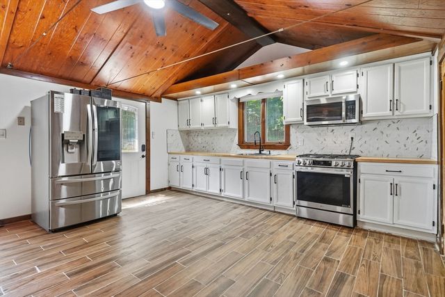 474 Glendale Rd, Hampden, MA 01036