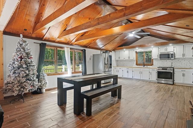 474 Glendale Rd, Hampden, MA 01036