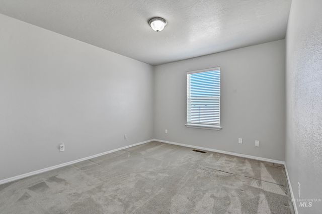 2526 N Honeysuckle Way, Kuna, ID 83634