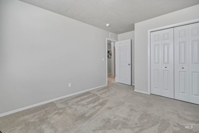 2526 N Honeysuckle Way, Kuna, ID 83634