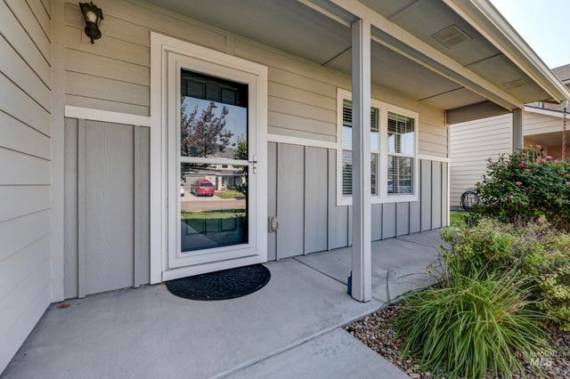 2526 N Honeysuckle Way, Kuna, ID 83634