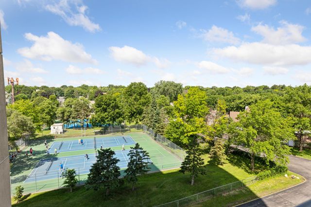 1181 Edgcumbe Road 501, Saint Paul, MN 55105