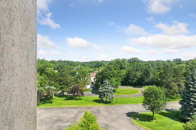 1181 Edgcumbe Road 501, Saint Paul, MN 55105