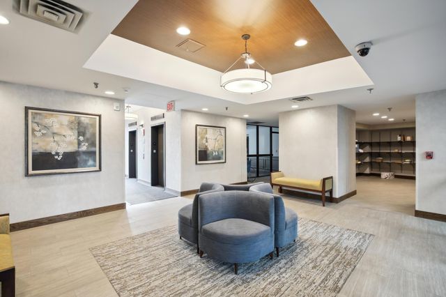 1181 Edgcumbe Road 501, Saint Paul, MN 55105