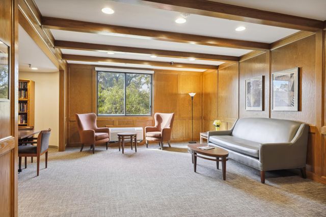 1181 Edgcumbe Road 501, Saint Paul, MN 55105