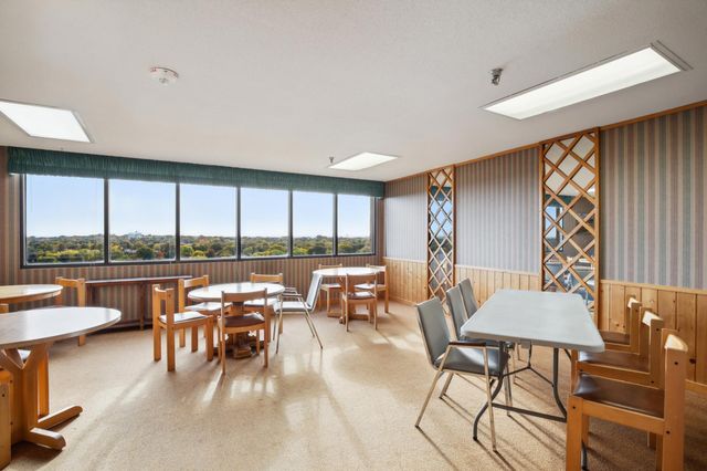 1181 Edgcumbe Road 501, Saint Paul, MN 55105