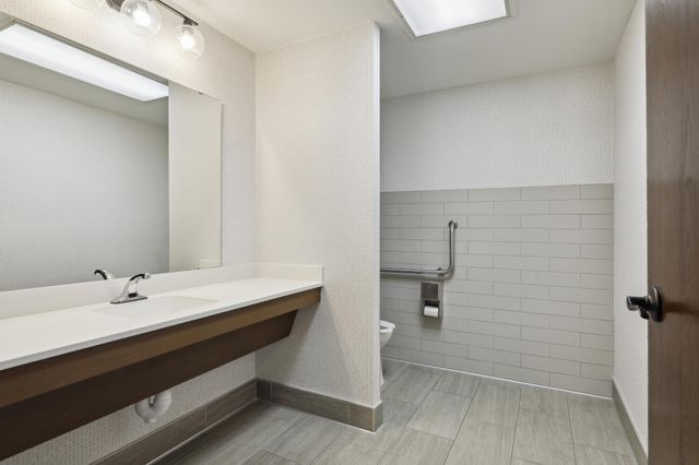 1181 Edgcumbe Road 501, Saint Paul, MN 55105