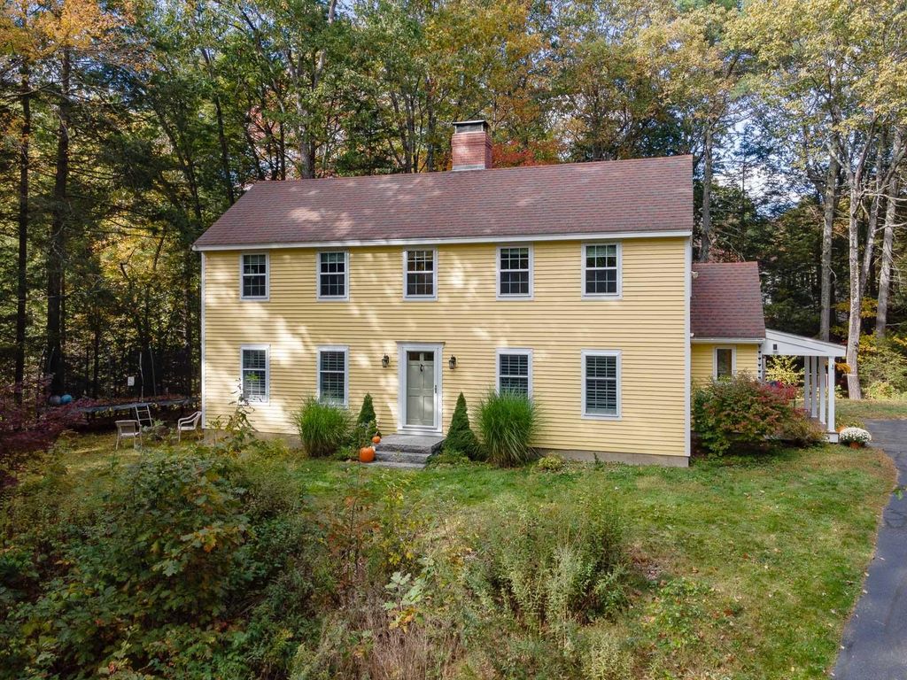 40 Louise Lane, Fremont, NH 03044