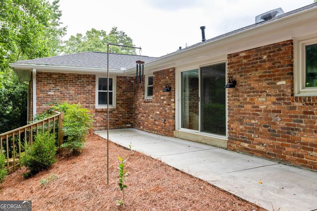2671 Tanglewood Road, Decatur, GA 30033