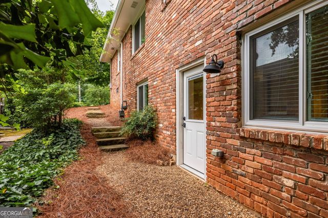 2671 Tanglewood Road, Decatur, GA 30033