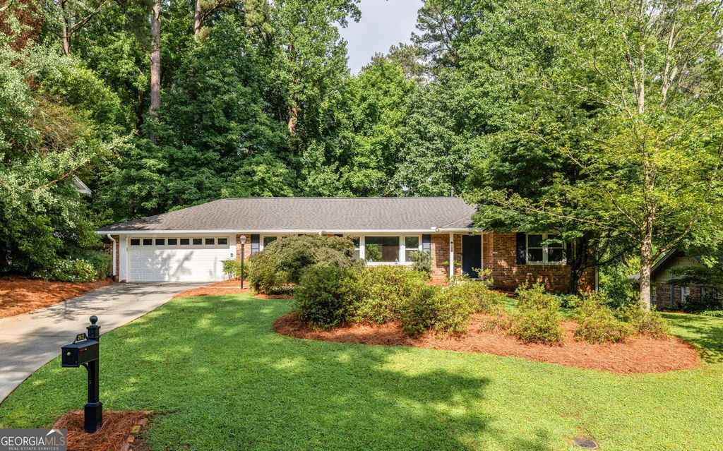 2671 Tanglewood Road, Decatur, GA 30033