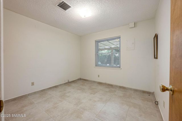 2704 Winston Avenue, Las Cruces, NM 88005