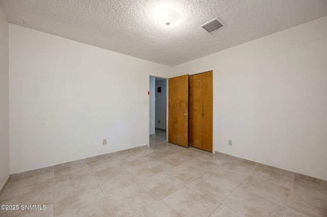 2704 Winston Avenue, Las Cruces, NM 88005