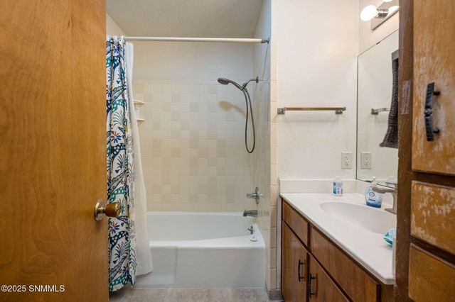 2704 Winston Avenue, Las Cruces, NM 88005