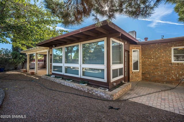 2704 Winston Avenue, Las Cruces, NM 88005