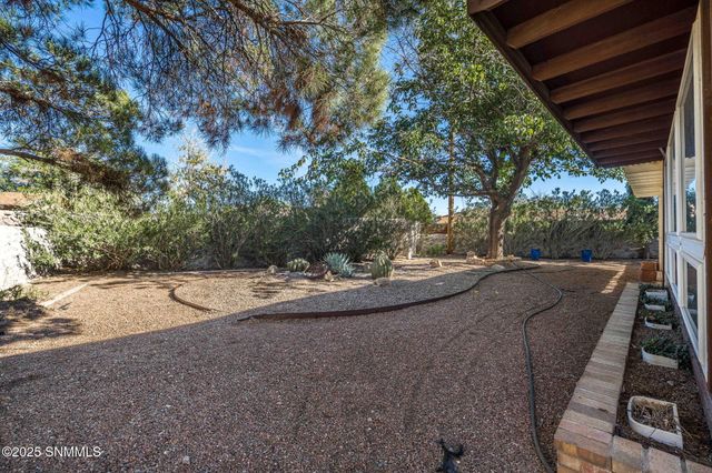 2704 Winston Avenue, Las Cruces, NM 88005