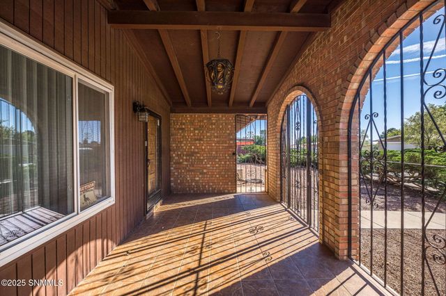 2704 Winston Avenue, Las Cruces, NM 88005