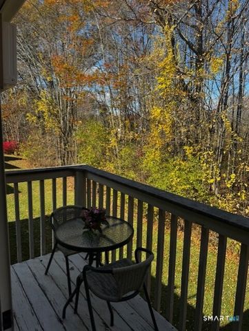 24 Millbrook Court 24, Newington, CT 06111