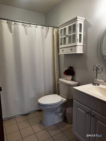 24 Millbrook Court 24, Newington, CT 06111