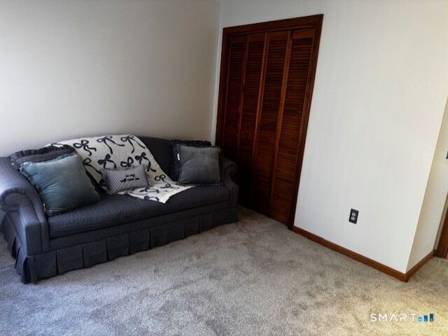 24 Millbrook Court 24, Newington, CT 06111