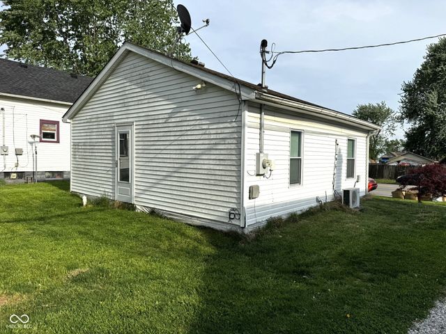 313 E 5th Street, Seymour, IN 47274