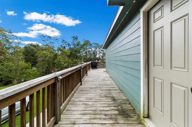 241 Whisperwood Drive, Onalaska, TX 77360