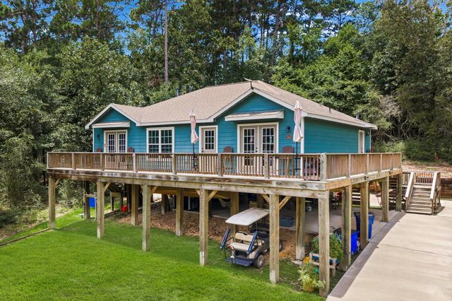 241 Whisperwood Drive, Onalaska, TX 77360