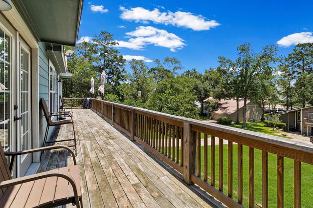 241 Whisperwood Drive, Onalaska, TX 77360