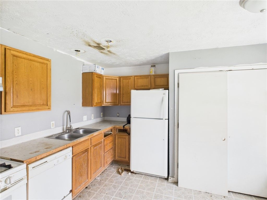 304 Mesa Drive, Bryan, TX 77802 — photo 3