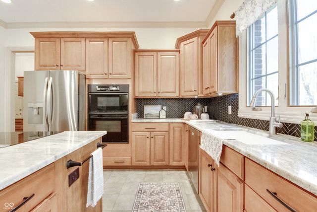 6680 Napa Court, Cicero, IN 46034