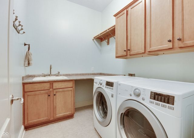 6680 Napa Court, Cicero, IN 46034