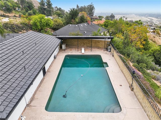 5094 Mariposa, San Bernardino, CA 92404