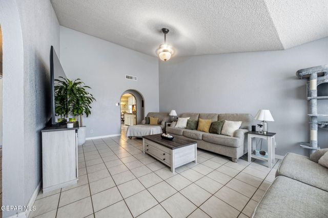 11536 PEBBLE HILLS Boulevard, El Paso, TX 79936