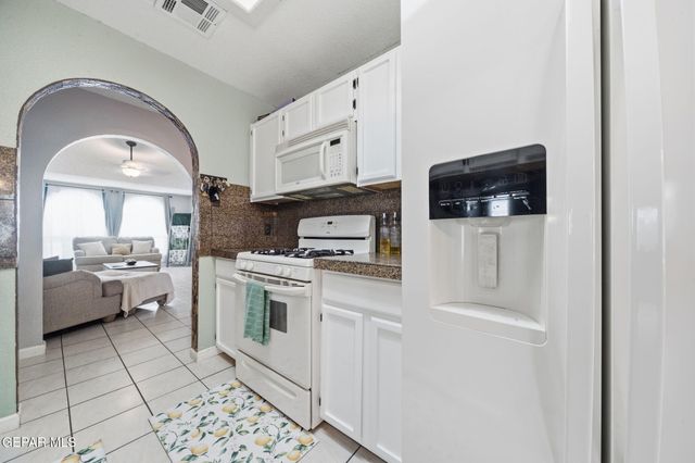 11536 PEBBLE HILLS Boulevard, El Paso, TX 79936