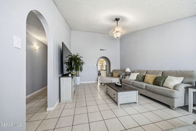 11536 PEBBLE HILLS Boulevard, El Paso, TX 79936