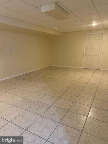 317 MOUNT PLEASANT ST, Coatesville, PA 19320