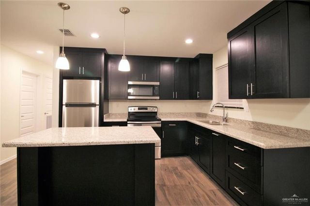 1413 Coyote Hills Street 4, Edinburg, TX 78541