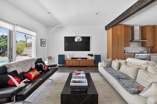 3420 E Camino Rojos, Palm Springs, CA 92262