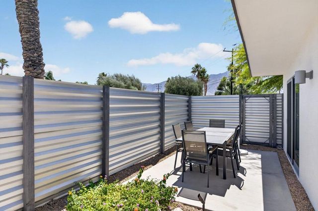 3420 E Camino Rojos, Palm Springs, CA 92262
