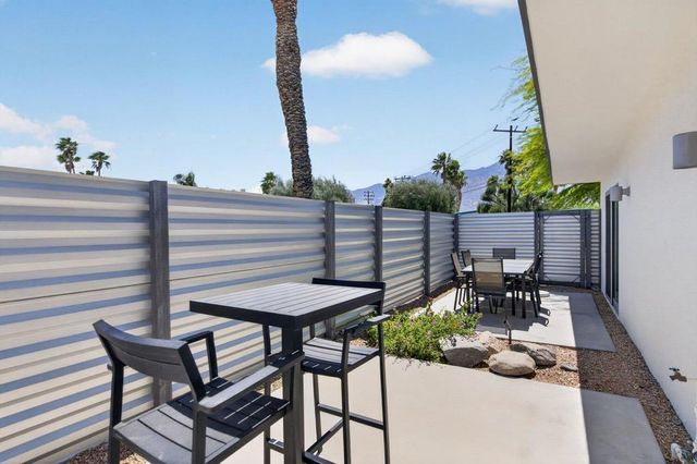 3420 E Camino Rojos, Palm Springs, CA 92262