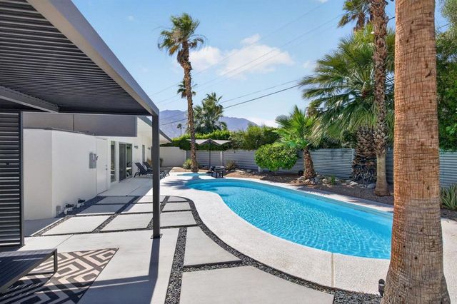 3420 E Camino Rojos, Palm Springs, CA 92262