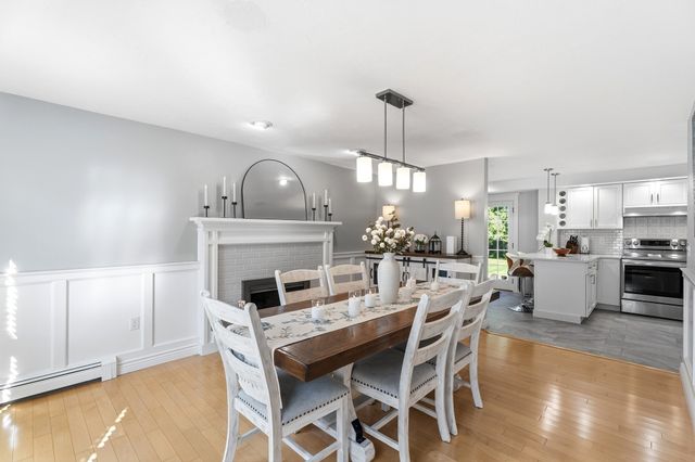 14 King Philip Path, Mendon, MA 01756